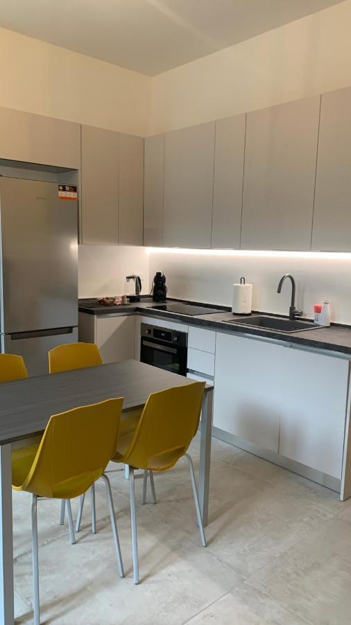 Ferienwohnung Dimora Di Privacy Fronte Parco E Ospedale Di Monza Lissone Exterior foto